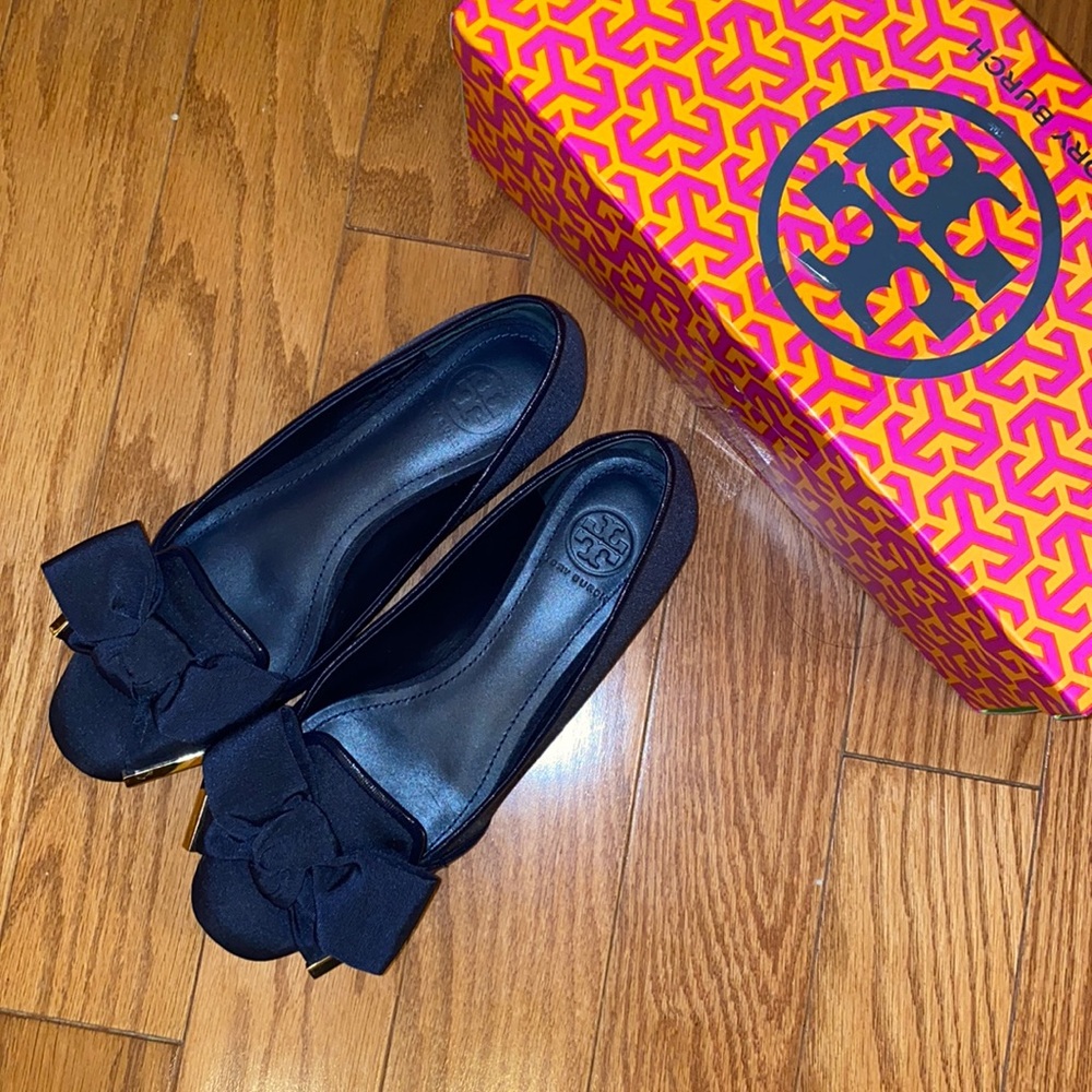 Tory Burch bow flats navy